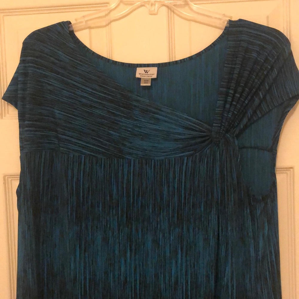 Dress - Picture 2 of 4